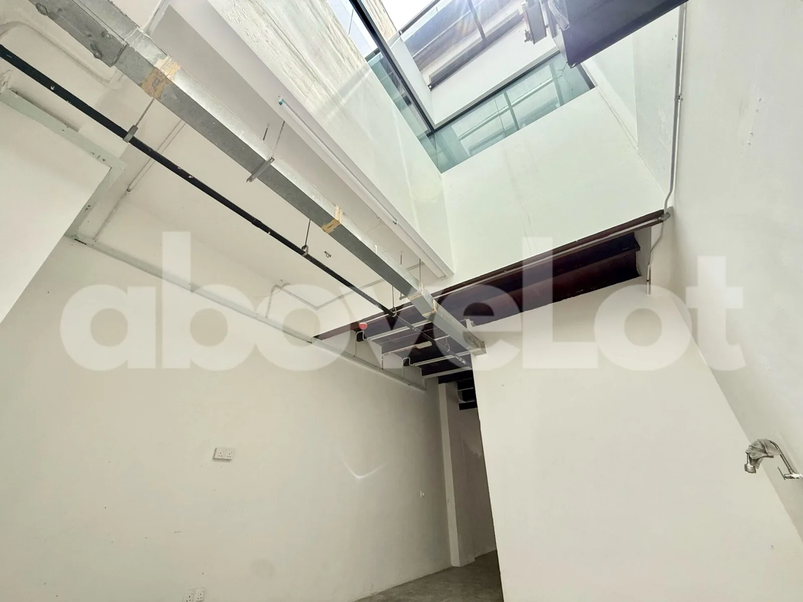 Ground Floor Shop For Rent at Lebuh Noordin, Georgetown near Jalan Magazine