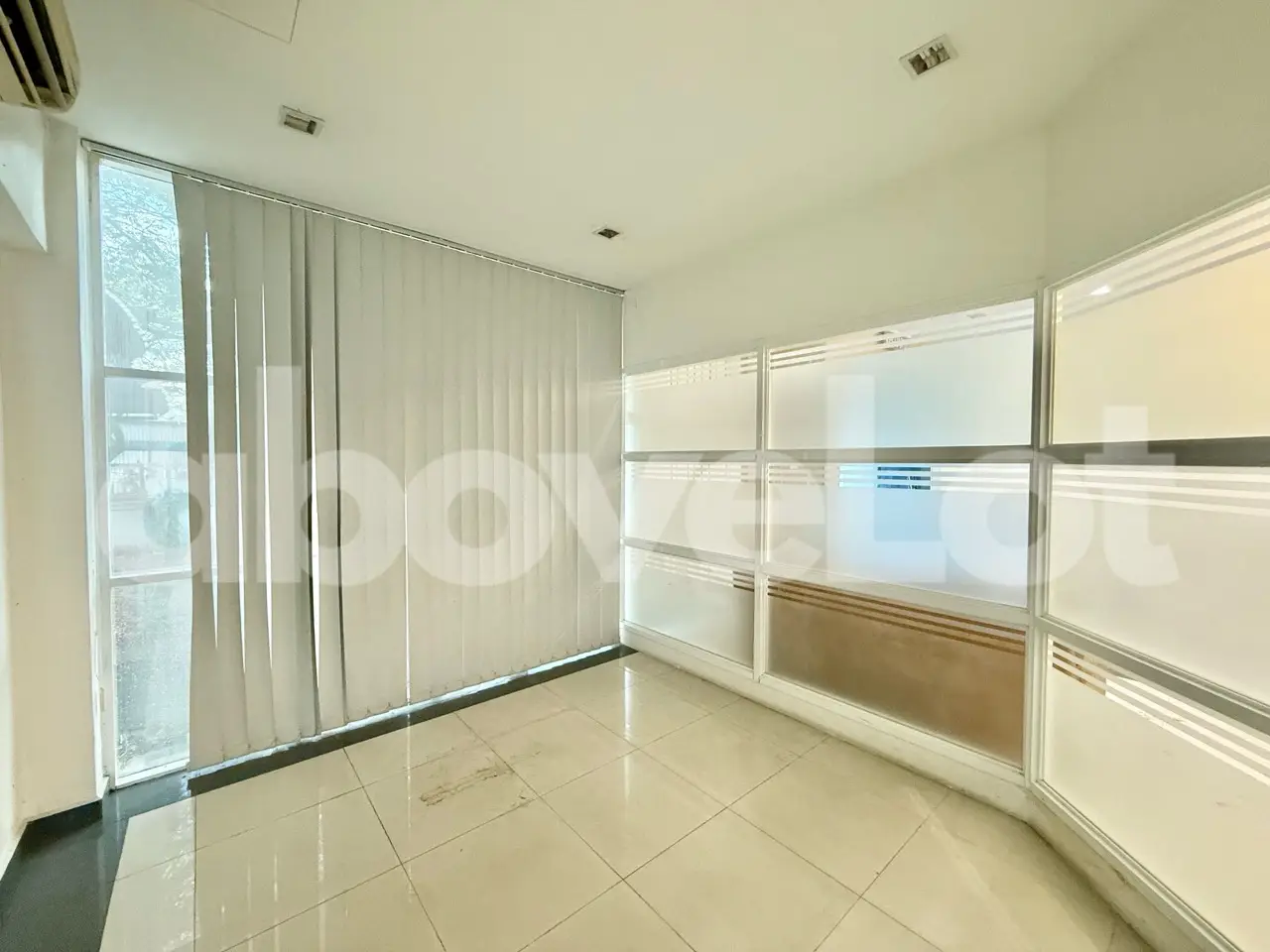 Bukit Minyak, Penang, interior 10