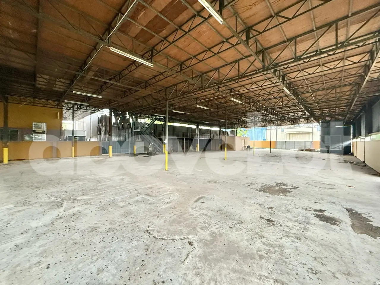 Permatang Tinggi, Penang, interior 3