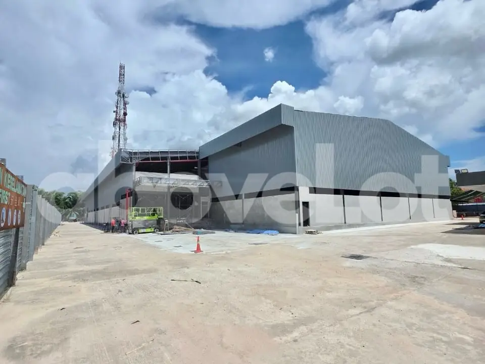 Bukit Minyak 独立式厂房仓库出租 状况极佳