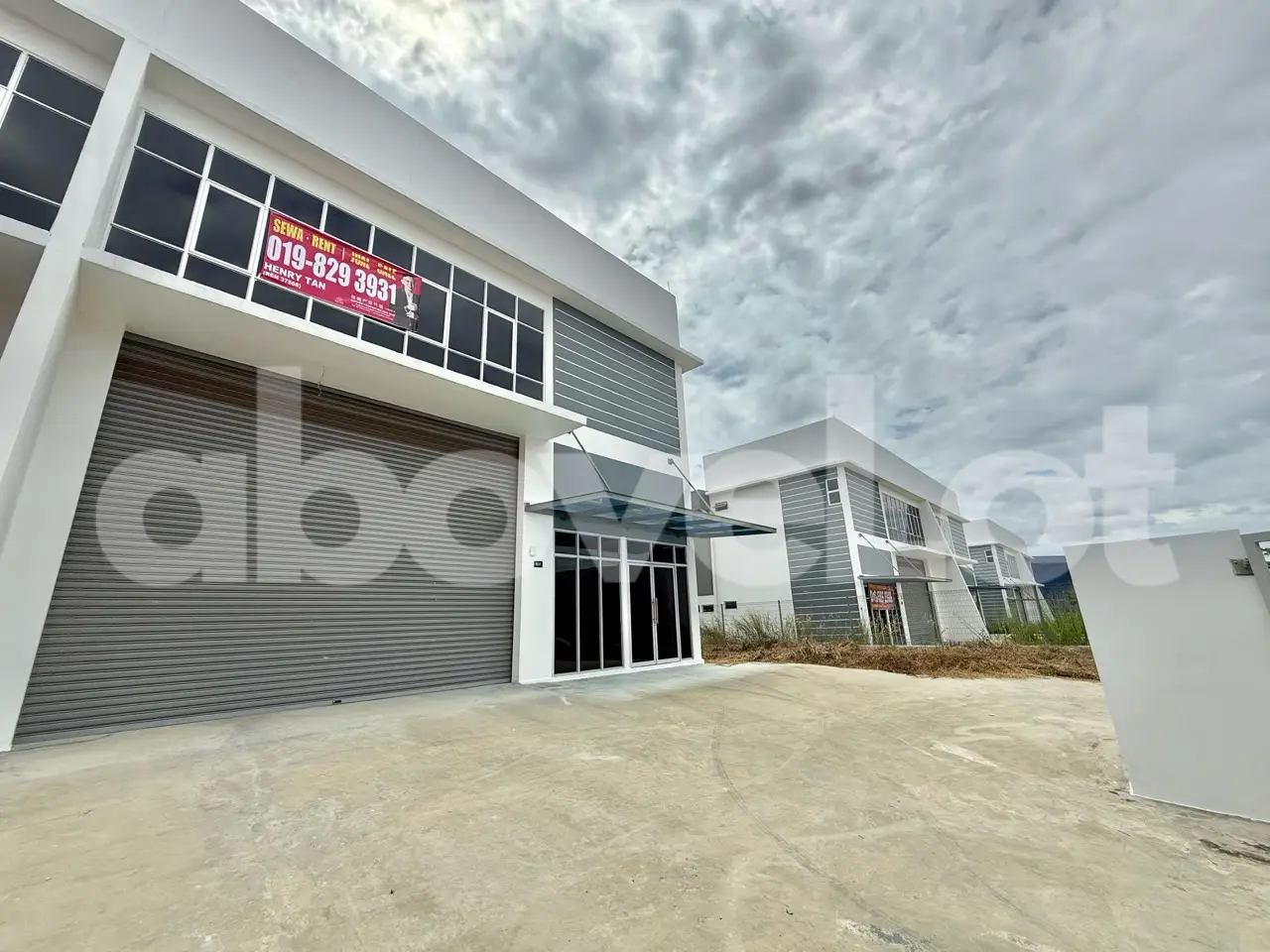 Kulim Taman Industri Waja 全新半独立式厂房仓库出租