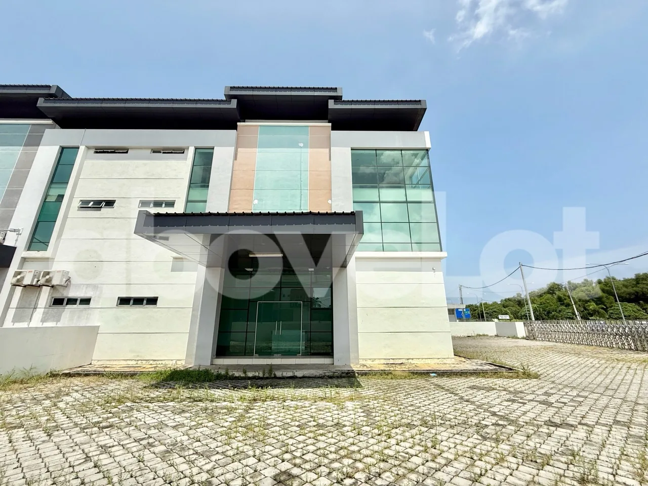 Seri Juru 半独立式厂房仓库出售 近 Bukit Minyak