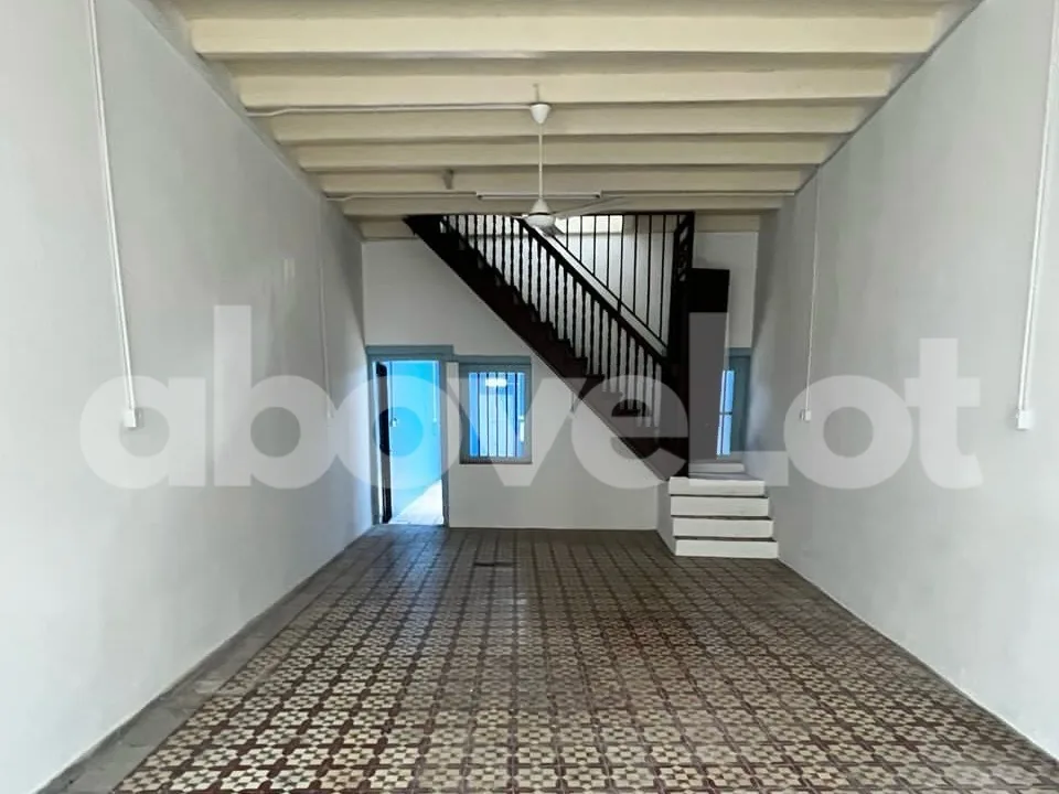 Lebuh Armenian Shop For Rent Georgetown Penang RM8,000 Call 0198293931